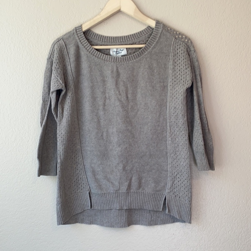 American Eagle Keyhole Tan Sweater sz Medium - Picture 4 of 9